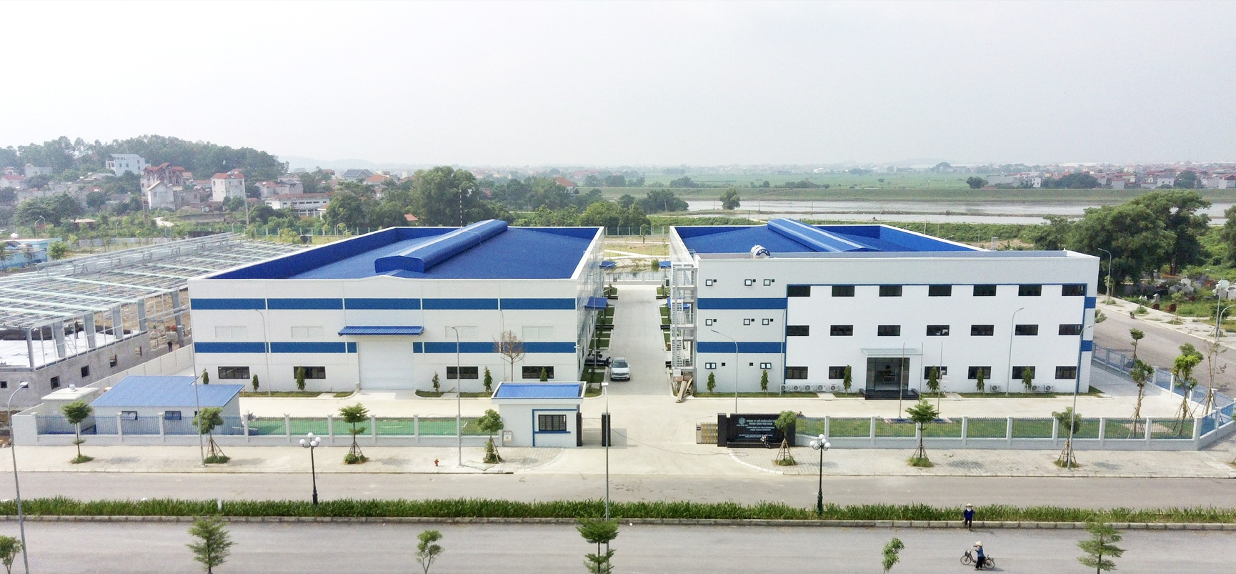 Nhà máy lắp ráp Cell Pin Green Tech hiện đại